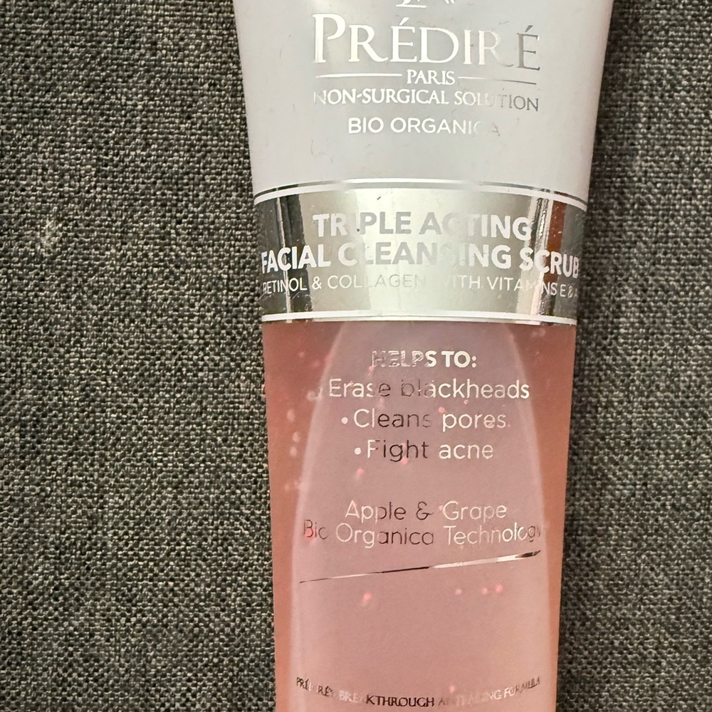 Prédiré Paris Triple Acting Facial Cleansing Scrub with Retinol and Collagen